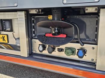 R590 - 8x2 WIDE SPREAD / HMF 95 tm - JIB - LIER / NIEUW!